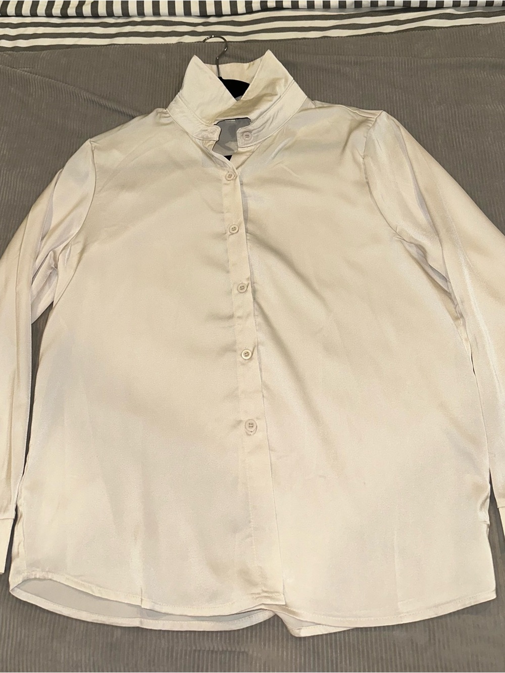 Men's White Button-Up Dress Shirt - Classic Long Sleeve
